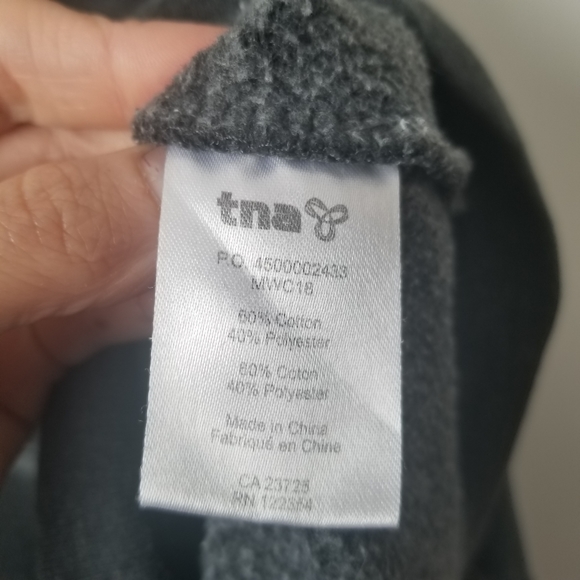 Tna aritzia unisex grey tna spellout zip up hoodie - Picture 4 of 10